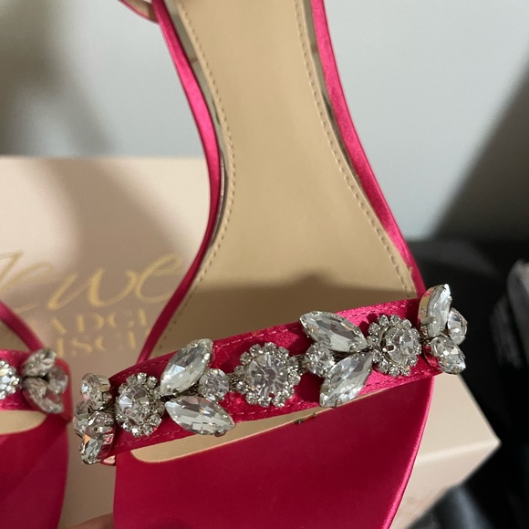 Badgley Mischka Jewel Adorned Collection - Picture 3 of 6